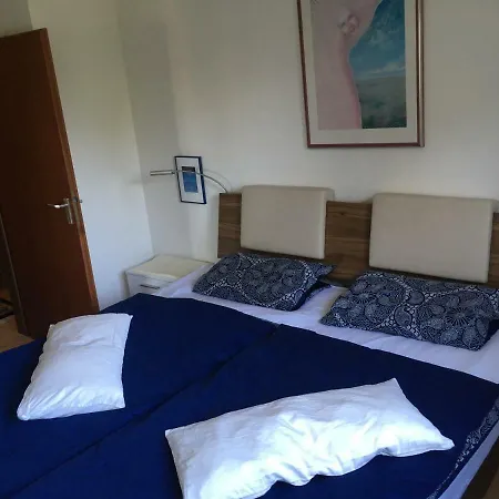 Munchen Innenraum Dz Inkl. Gem. Wohnzimmer Homestay *