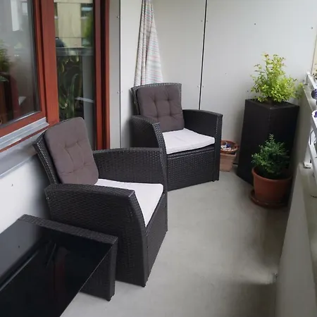 Homestay Munchen Innenraum Dz Inkl. Gem. Wohnzimmer *
